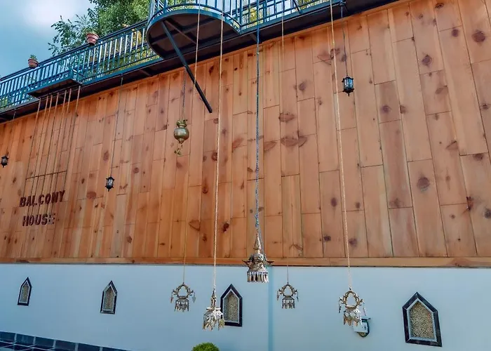 Balcony House Hotel